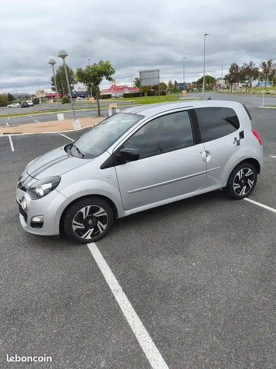 Renault Twingo 2012 photo 2
