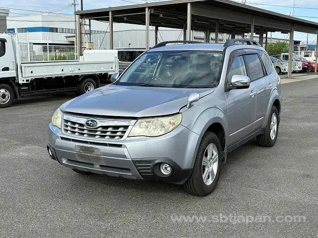 Subaru Forester 2011 photo 2