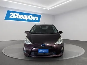 Toyota Aqua 2014 photo 3