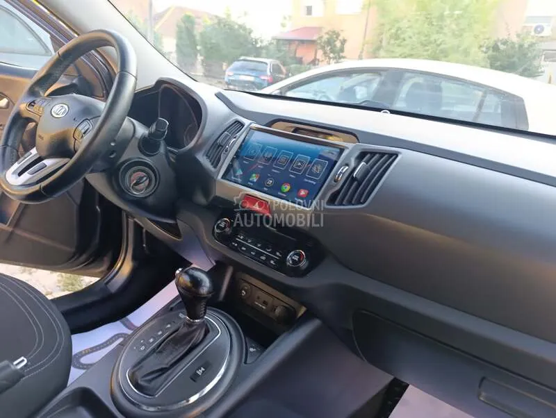 Kia Sportage 2011 photo 2