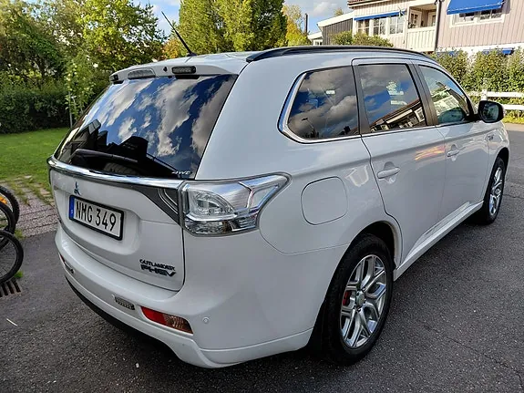 Mitsubishi Outlander 2014 photo 3
