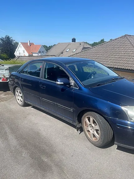 Toyota Avensis 2006 photo 2