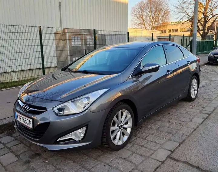 Hyundai I40