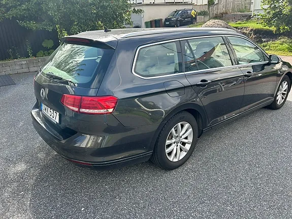 Volkswagen Passat 2018 photo 5