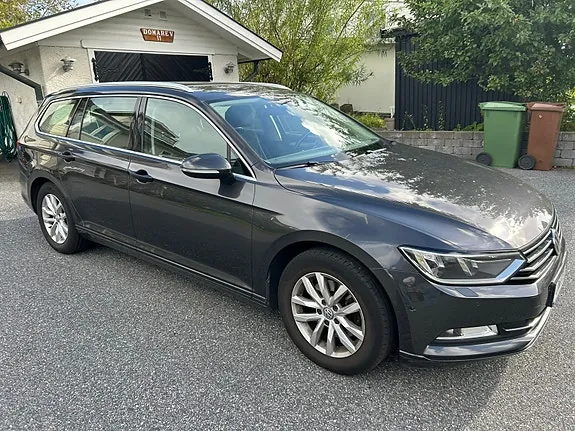 Volkswagen Passat 2018 photo 2