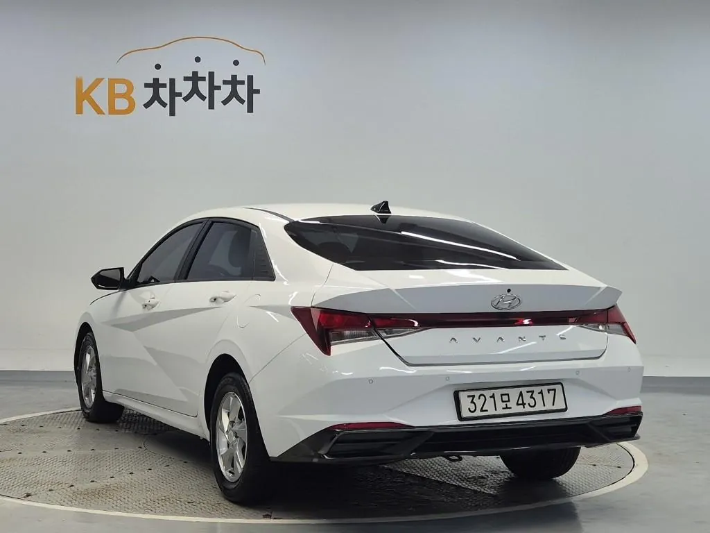 Hyundai Avante 2022 photo 2