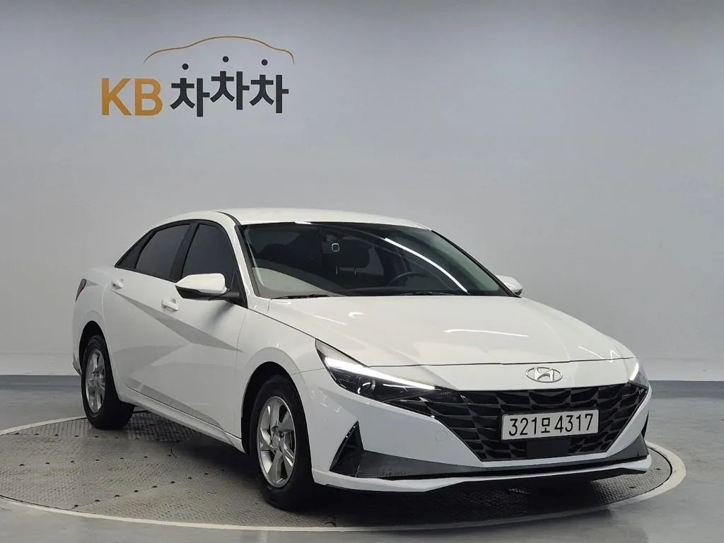 Hyundai Avante 2022 photo 4