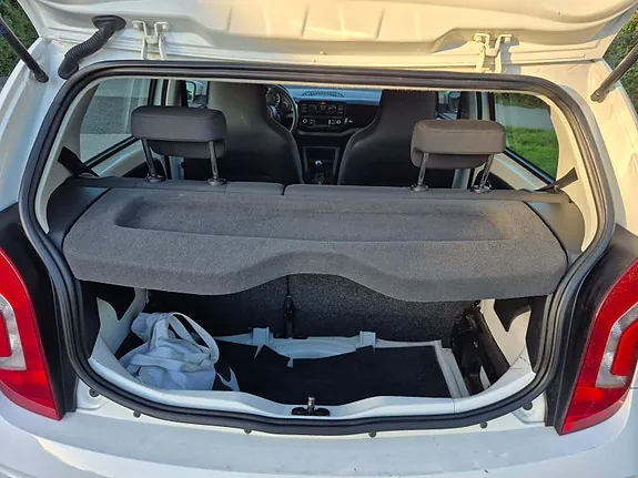 Volkswagen Up 2014 photo 5