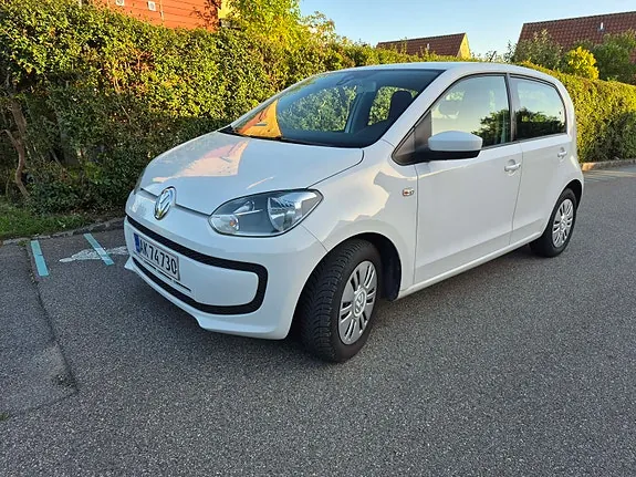 Volkswagen Up 2014 photo 2