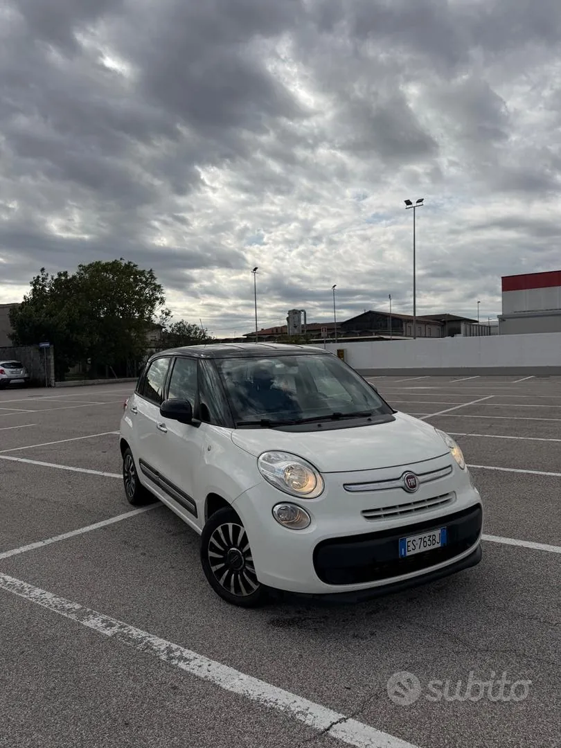 Fiat 500L 2013 photo 2