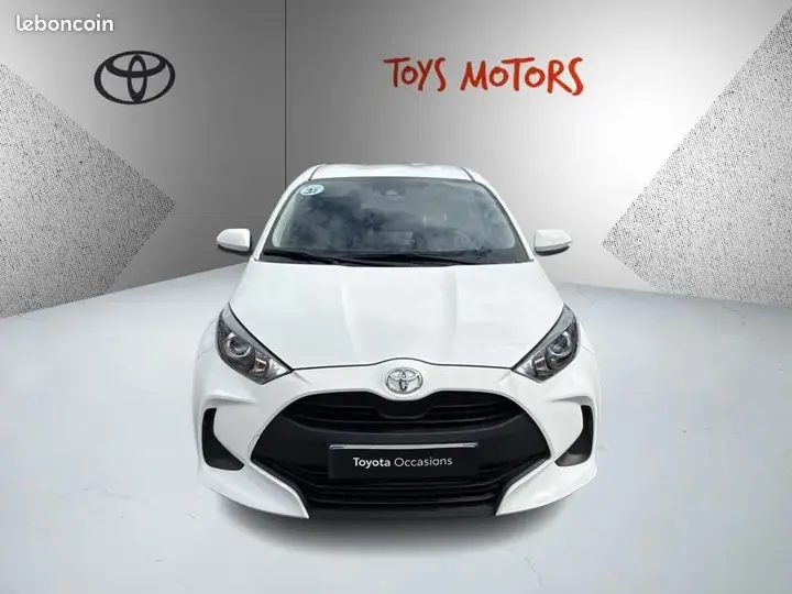 Toyota Yaris 2022 photo 3