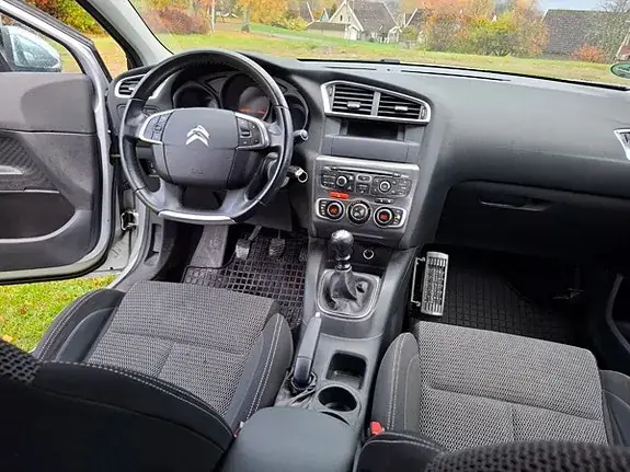 Citroen C4 2014 photo 4