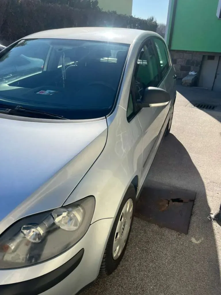 Volkswagen Golf 2006 photo 2