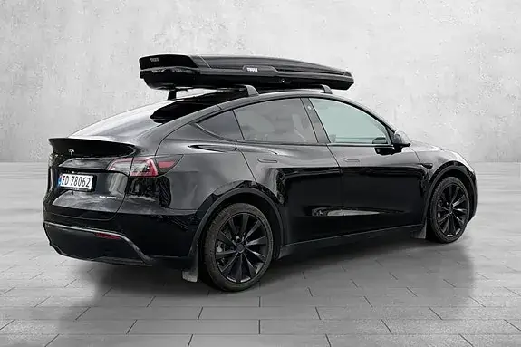 Tesla Model Y 2022 photo 5