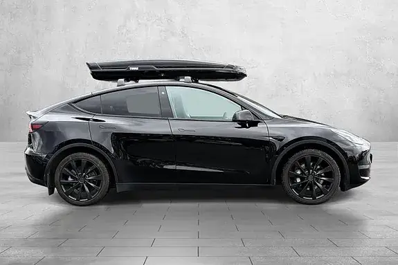 Tesla Model Y 2022 photo 4
