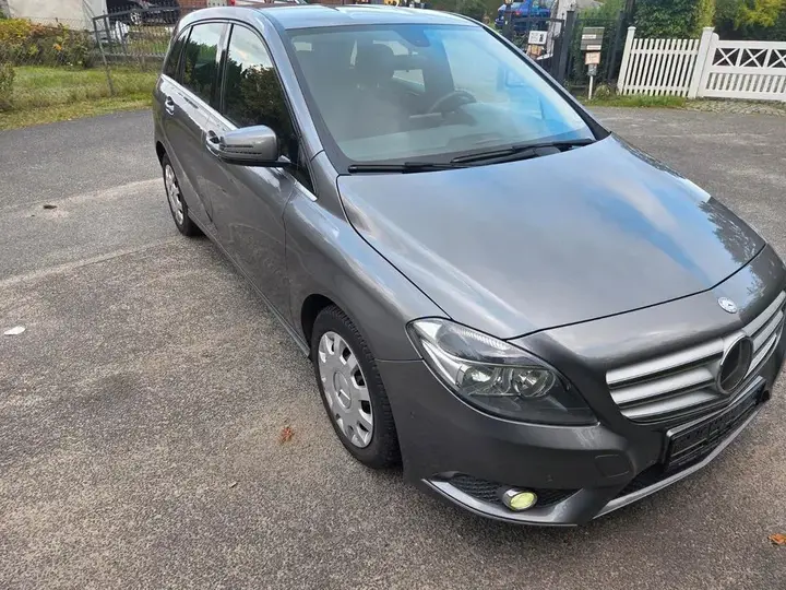 Mercedes-Benz B 180 Urban