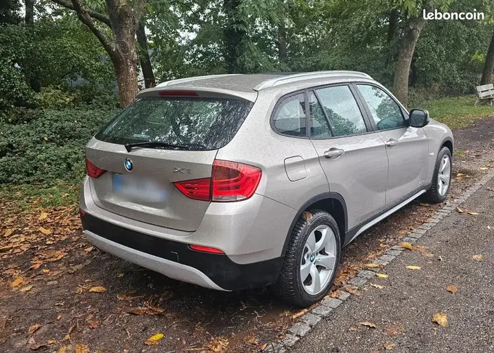 BMW X1 2011 photo 2