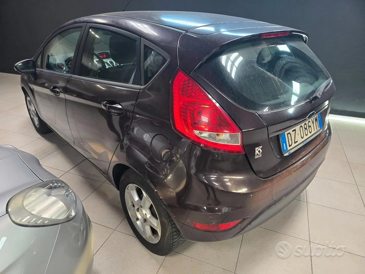 Ford Fiesta 2010 photo 3