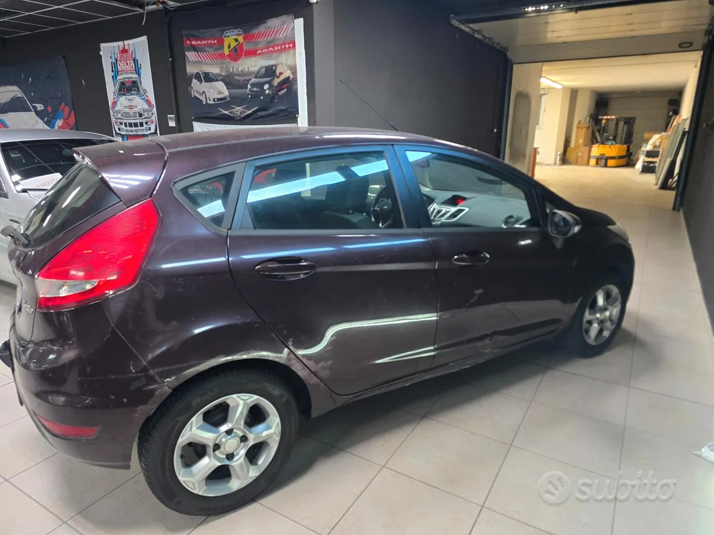 Ford Fiesta 2010 photo 2
