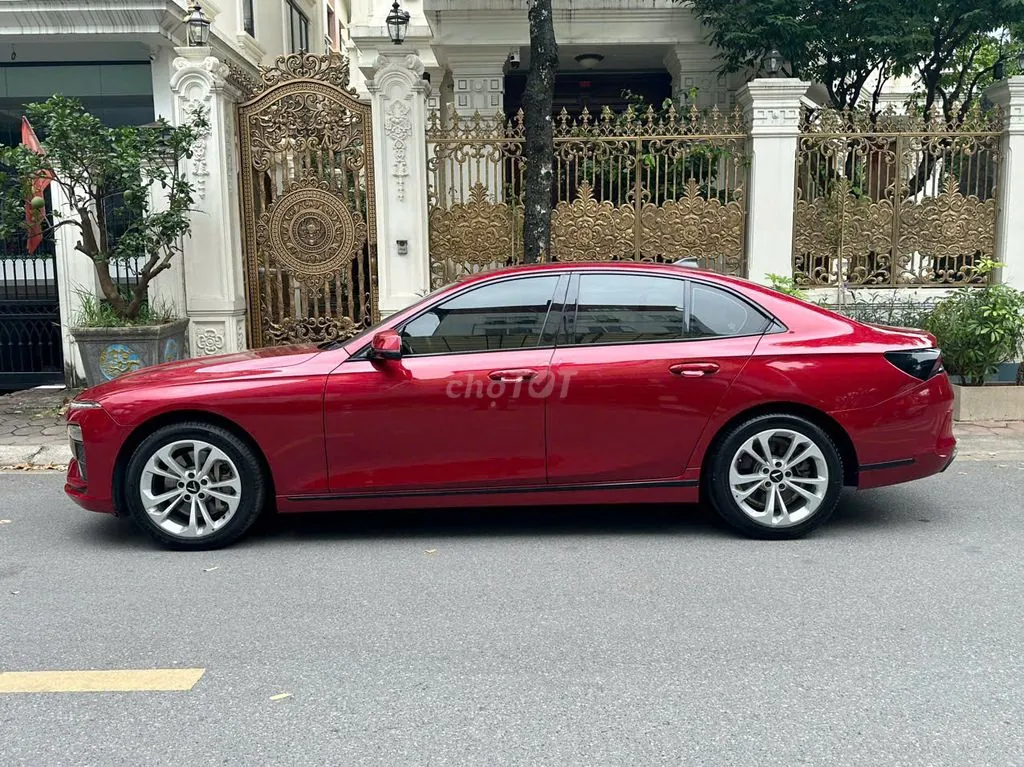 Vinfast Lux A2.0
