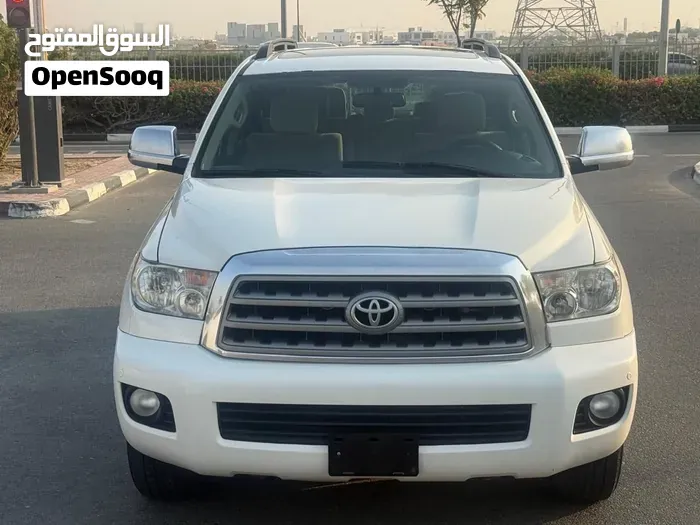 Toyota Sequoia 2015 photo 2