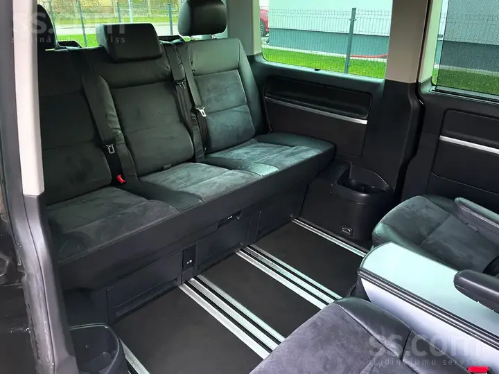 Volkswagen Multivan 2011 photo 5