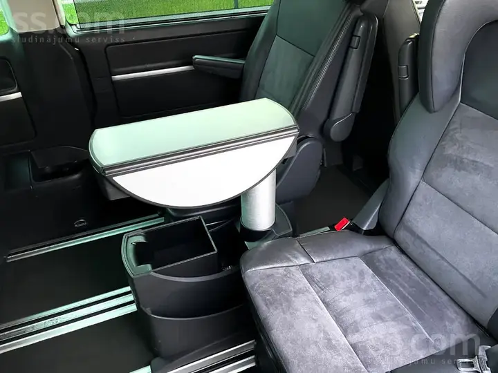 Volkswagen Multivan 2011 photo 4
