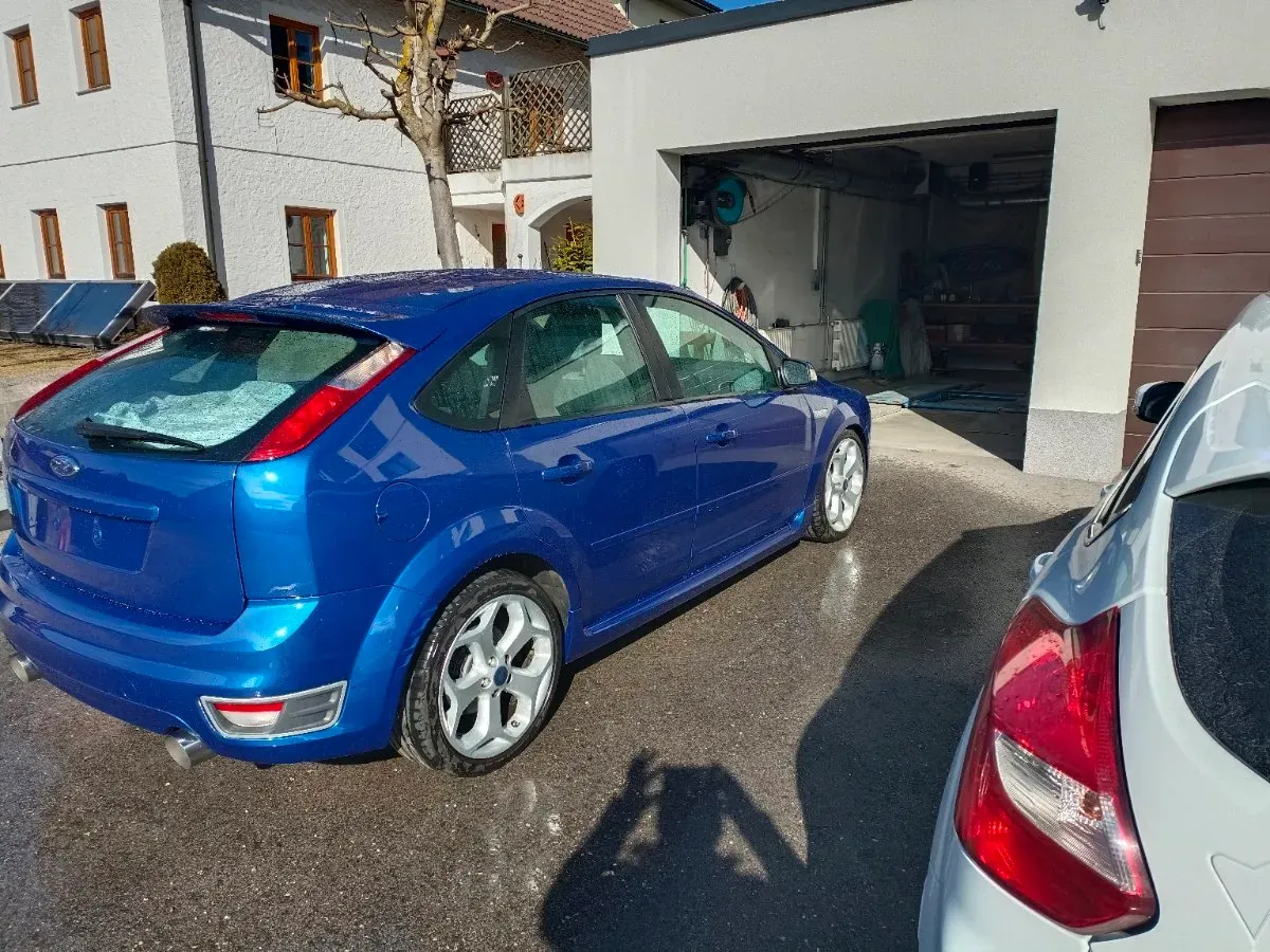 Ford Focus 2006 photo 2