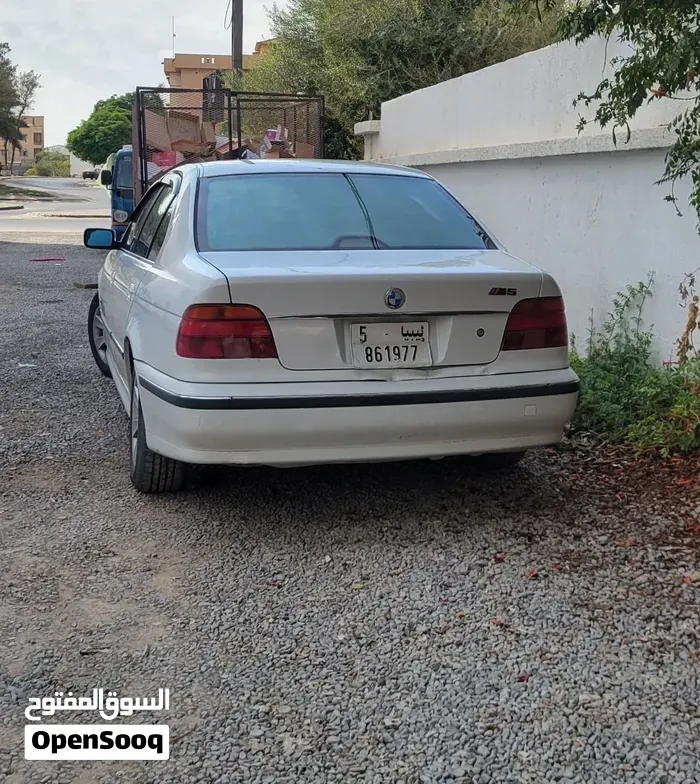 BMW 5 Series 2002 photo 4