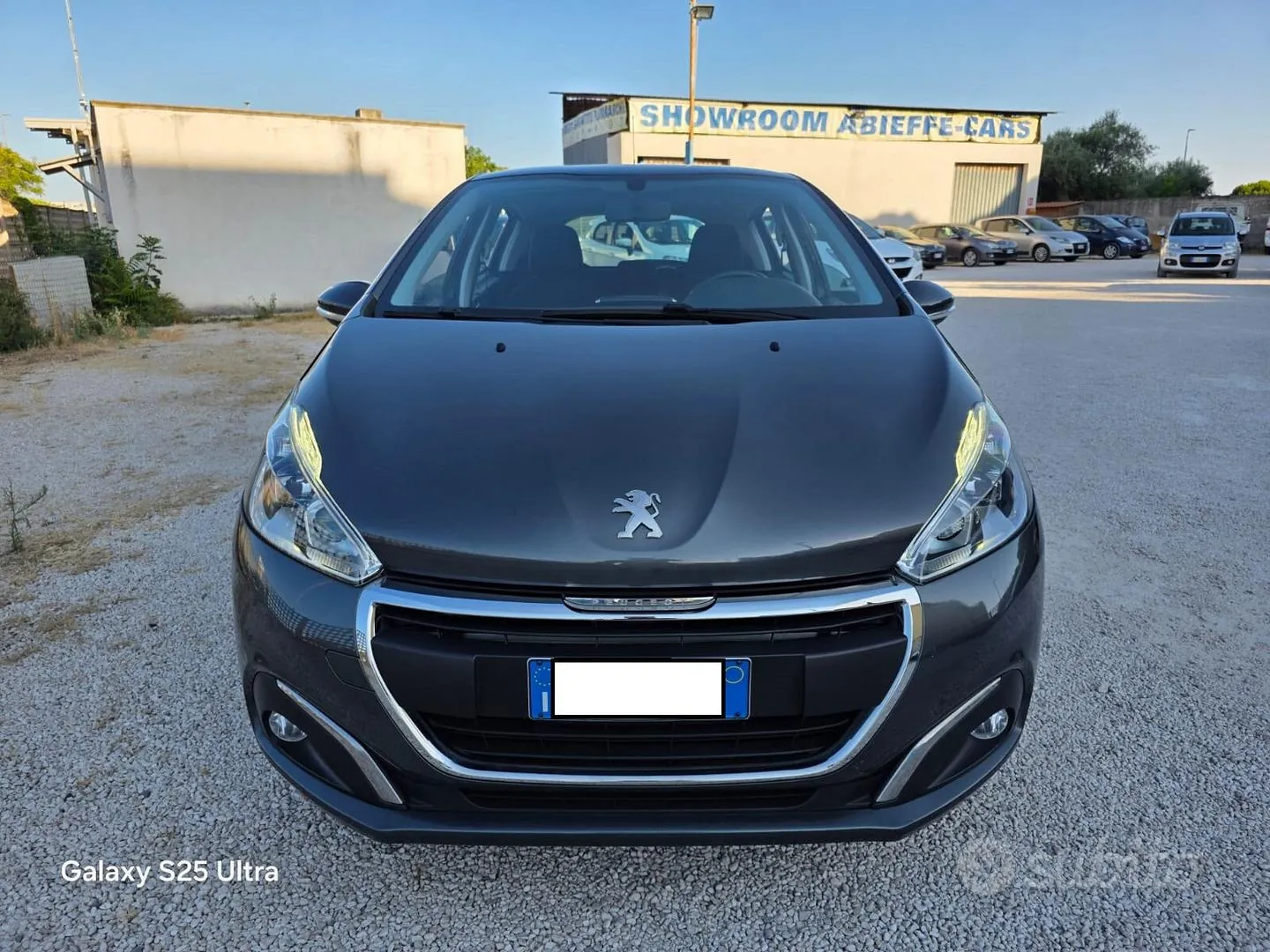 Peugeot 208 2016 photo 2