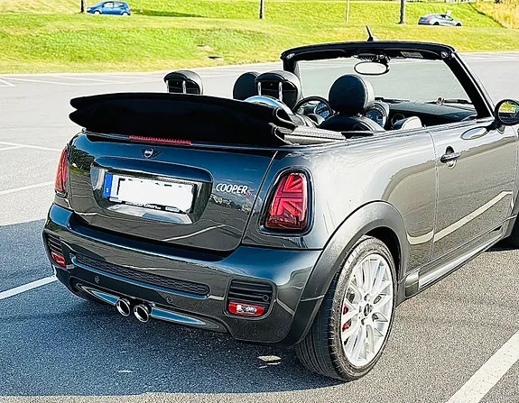 Mini Cooper S 2015 photo 3