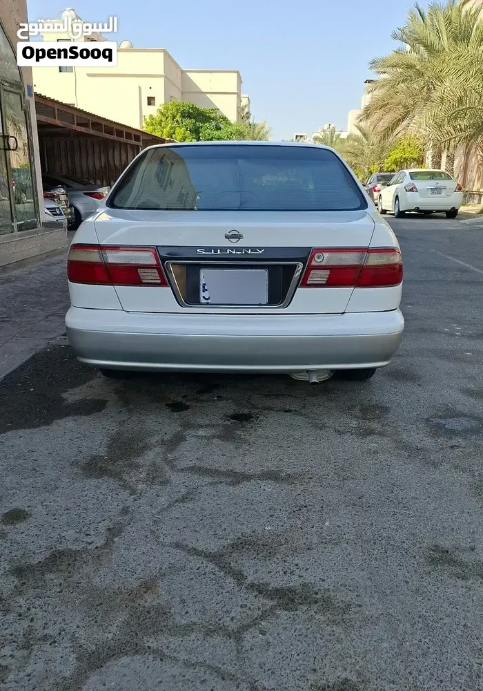Nissan Sunny