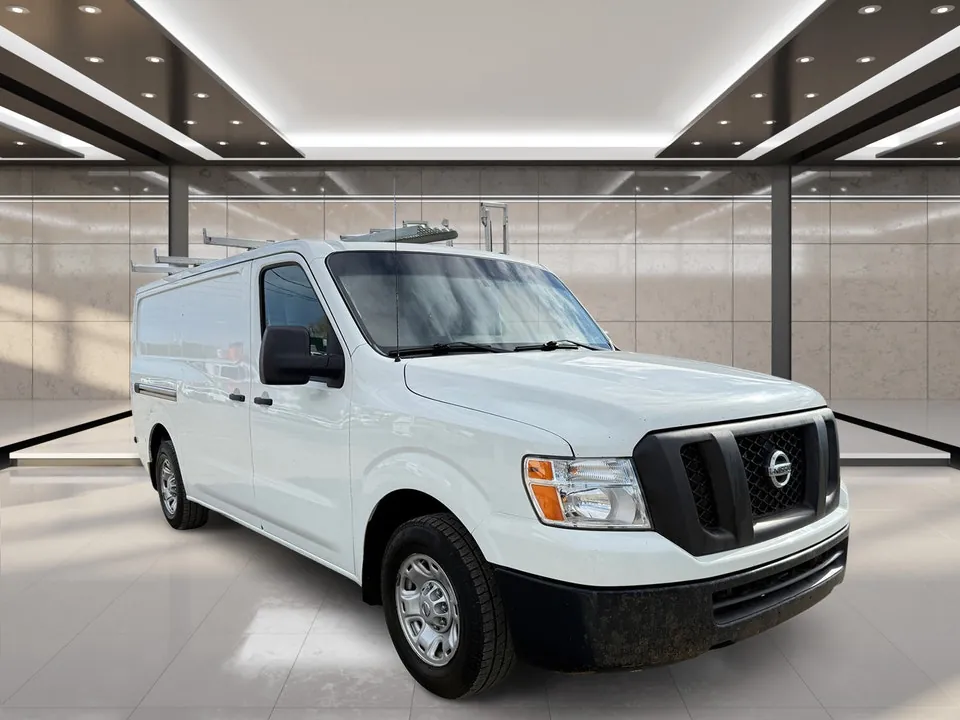 Nissan Nv Cargo 2500 2017 photo 2