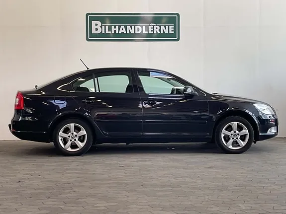 Skoda Octavia 2011 photo 3