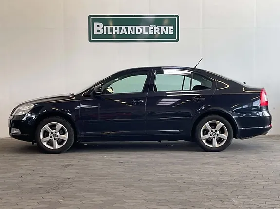 Skoda Octavia 2011 photo 4