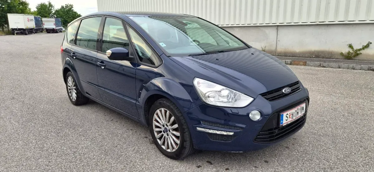 Ford S-Max 2014 photo 2