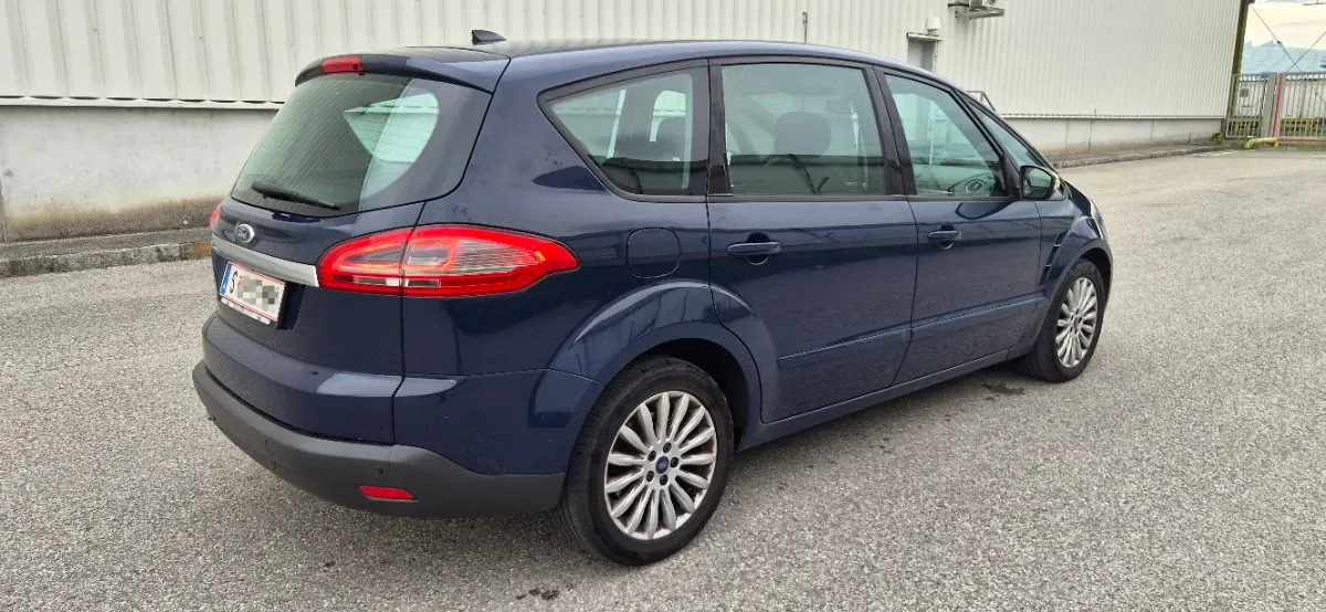 Ford S-Max 2014 photo 3