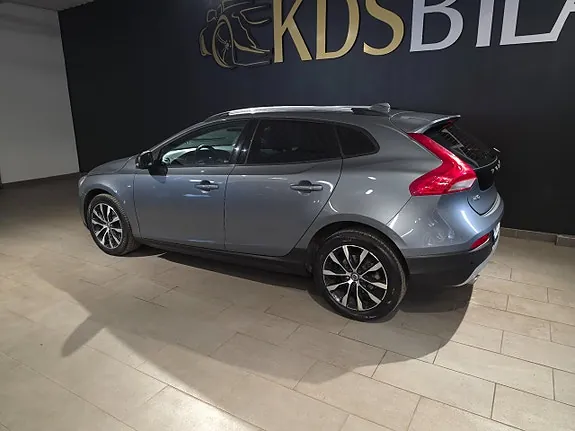 Volvo V40 Cross Country 2019 photo 3