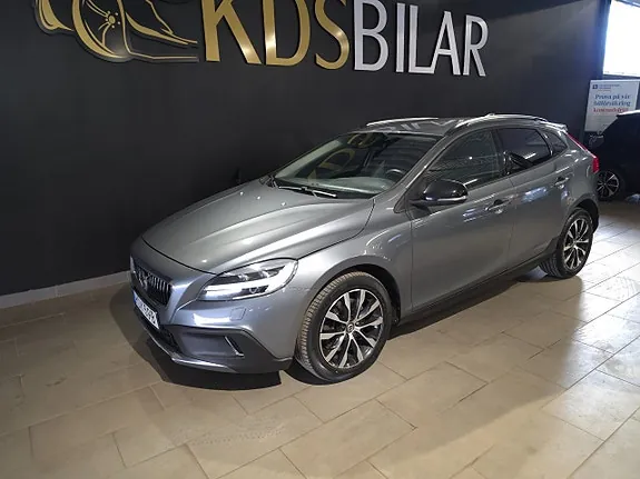Volvo V40 Cross Country 2019 photo 2