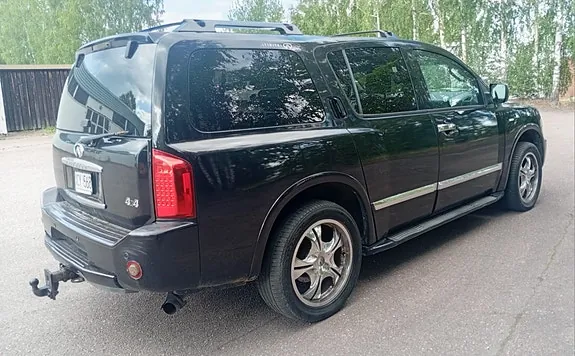 Infiniti Qx56 2004 photo 4