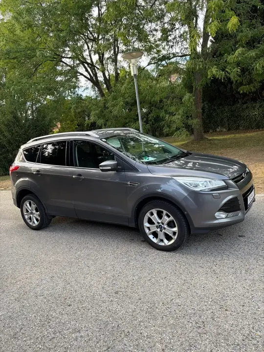 Ford Kuga 2013 photo 2