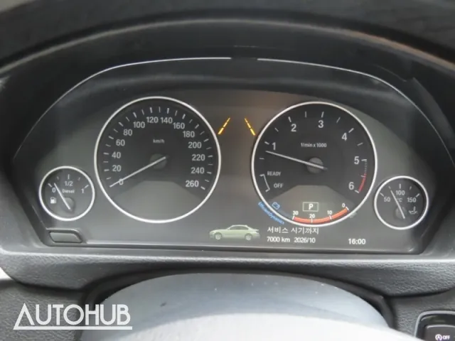 BMW 3 2018 photo 5