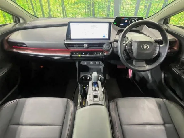 Toyota Prius 2025 photo 2