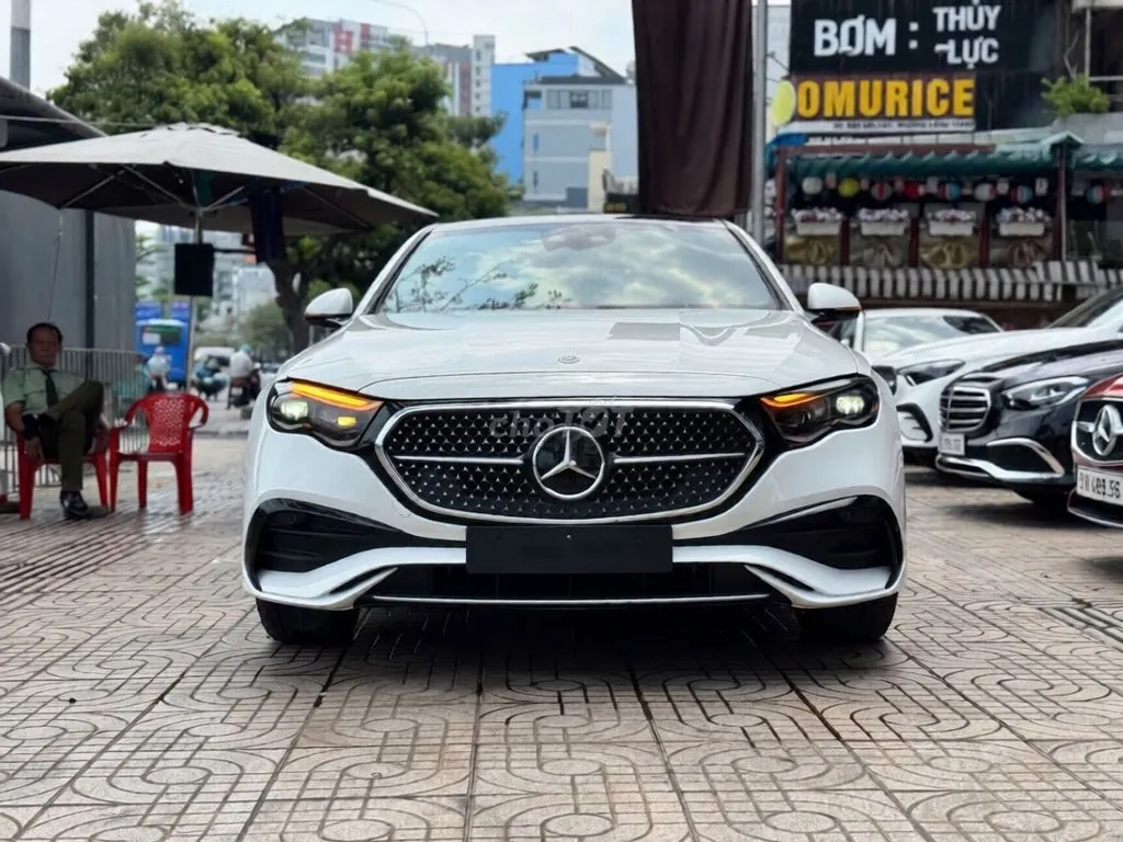 Mercedes-Benz E-Class 2026 photo 4