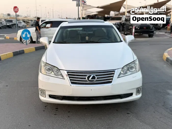 Lexus Es 2011 photo 2