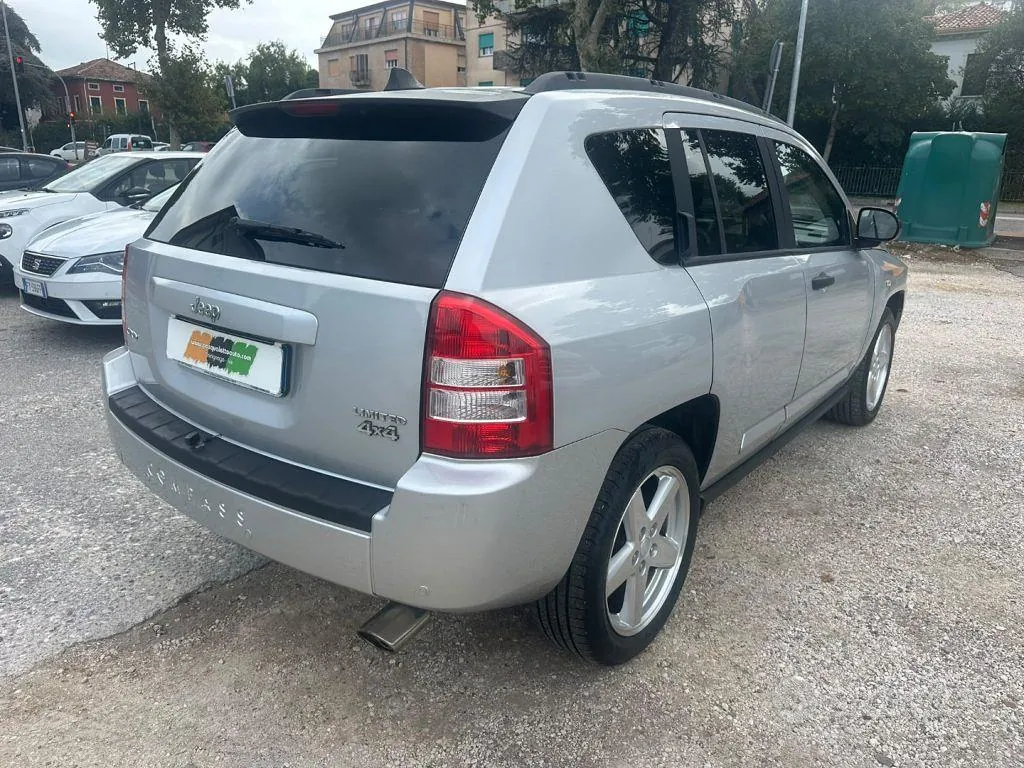 Jeep Compass 2010 photo 3