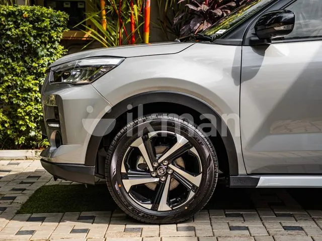 Toyota Raize Z 1.2L Hybrid Bsm 2026 photo 5