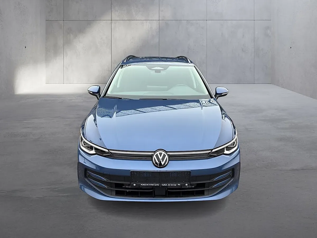 Volkswagen Golf 2026 photo 2