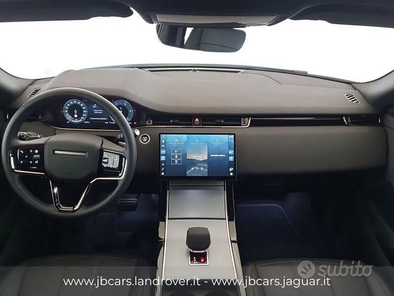 Land Rover Range Rover Evoque 2025 photo 4