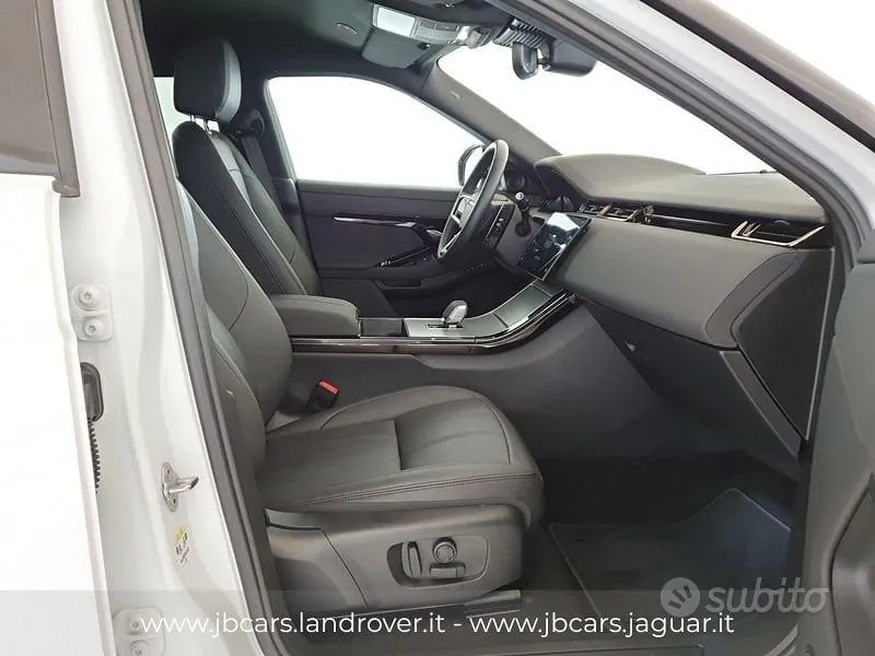 Land Rover Range Rover Evoque 2025 photo 3